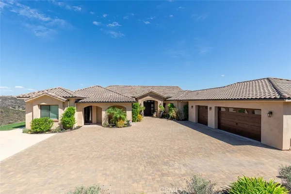 $2,389,000 | 2260 Panoramic Way, Vista, CA 92084