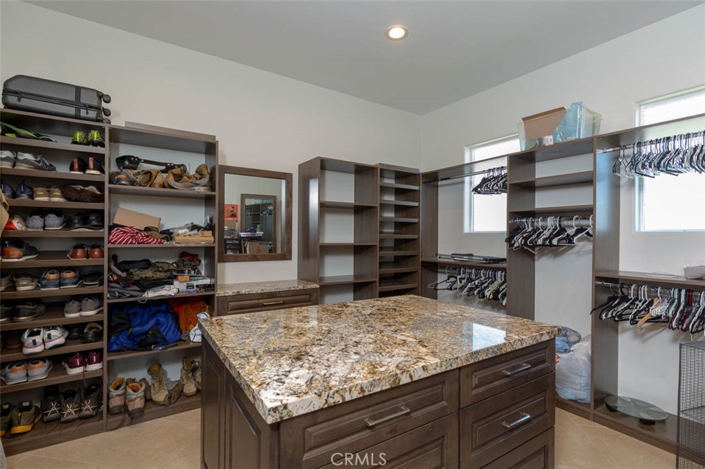 2260 Panoramic Way Vista, CA 92084 - Photo 17 of 55
