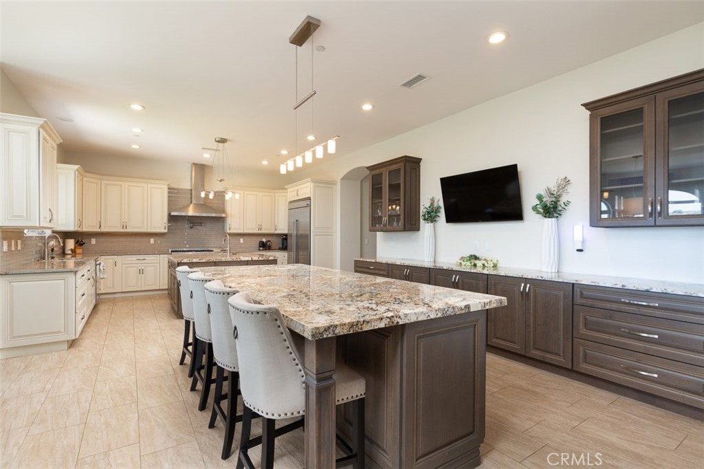 2260 Panoramic Way Vista, CA 92084 - Photo 7 of 55