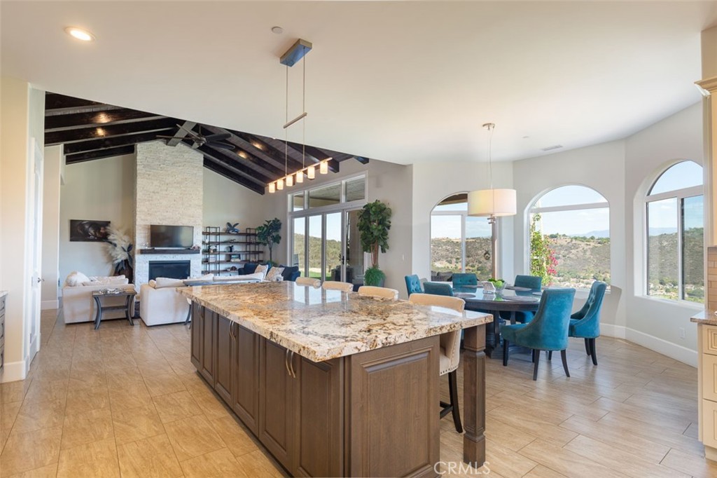 2260 Panoramic Way Vista, CA 92084 - Photo 10 of 55