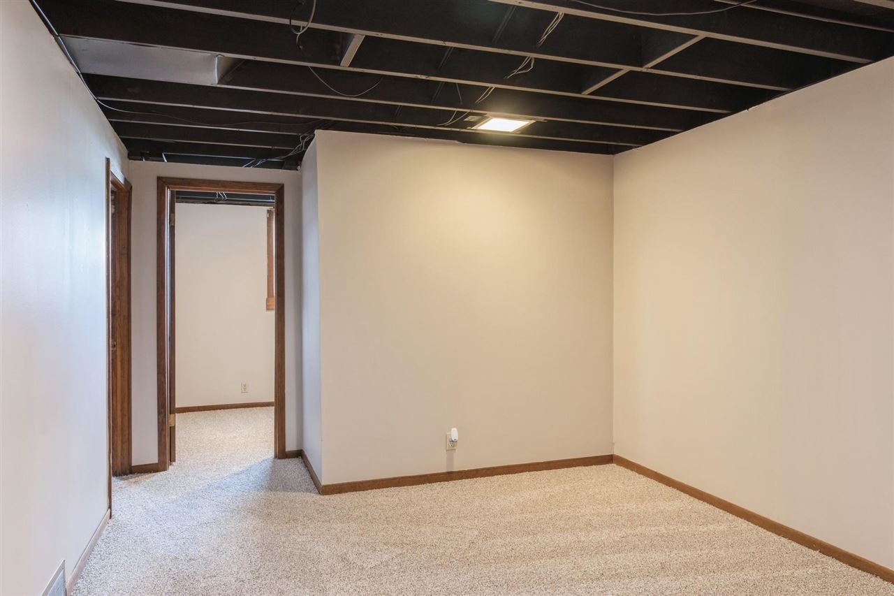 1280 Terrace Street Marion, IA 52302 - Photo 19 of 30 Gallery Image 19