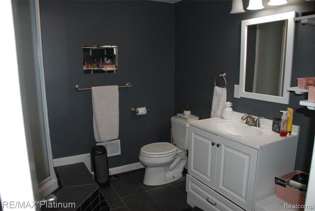 6420 Woodbrook Road Linden, MI 48451 - Photo 25 of 32 Gallery Image 25