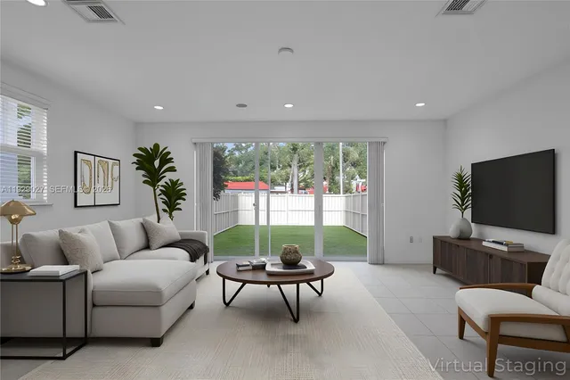 $3,150 | 4088 West Palm Aire Drive, Unit 21, Pompano Beach, FL 33069