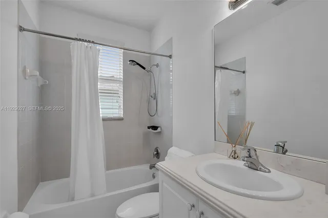 $3,250 | 4088 West Palm Aire Drive, Unit 21, Pompano Beach, FL 33069