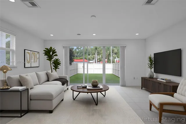 $3,250 | 4088 West Palm Aire Drive, Unit 21, Pompano Beach, FL 33069