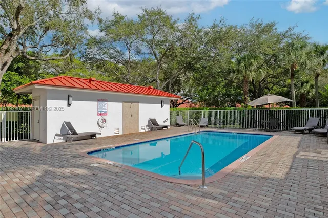 $3,250 | 4088 West Palm Aire Drive, Unit 21, Pompano Beach, FL 33069