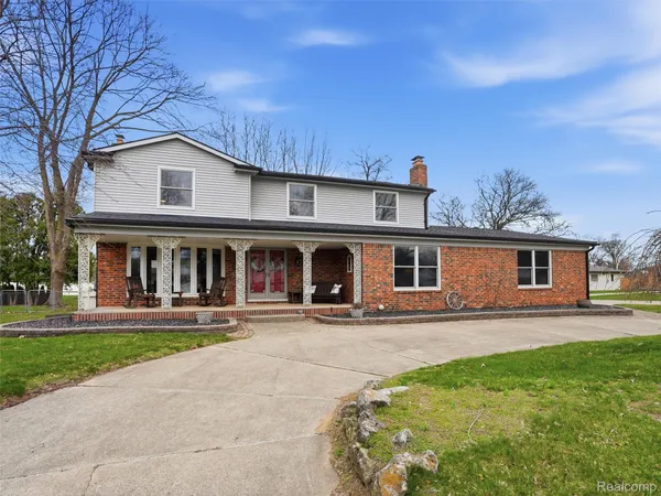 $419,900 | 20145 Scarlet Court, Clinton Township, MI 48036