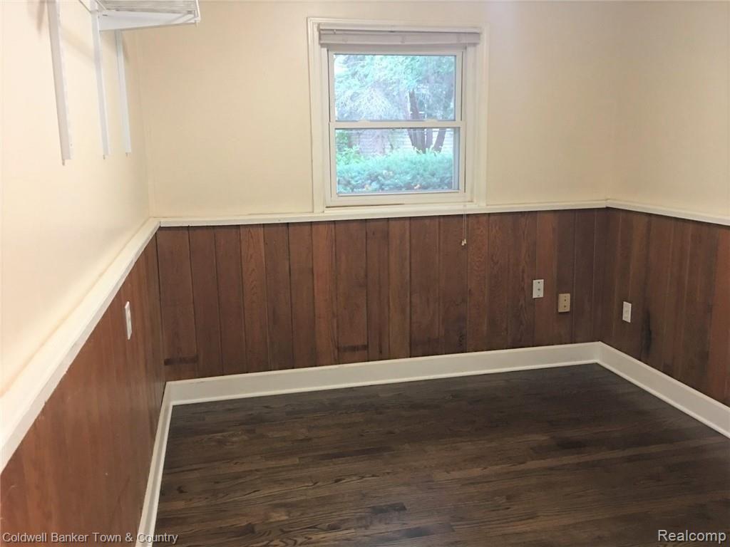 223 Ruppert Street Commerce Township, MI 48382 - Photo 18 of 31 Bonus!!! Great space for office or den. More hardwood flooring.