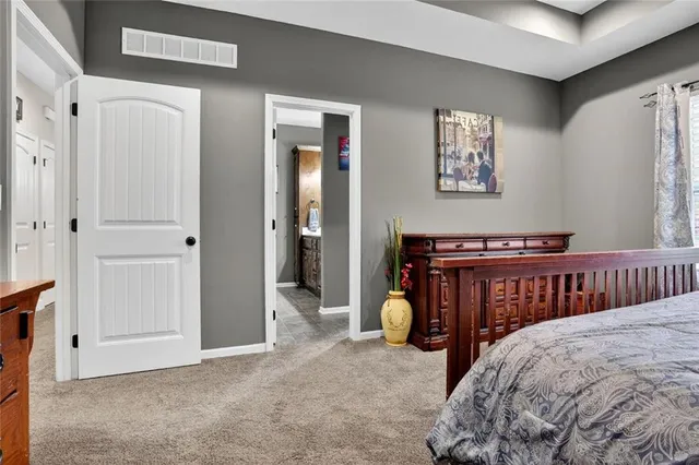 $425,000 | 1402 182nd Street, Smithville, MO 64089