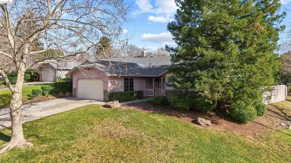 $544,000 | 451 Palisades Drive, Chico, CA 95928