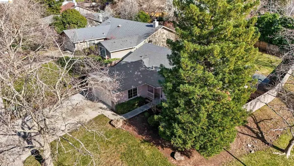 $544,000 | 451 Palisades Drive, Chico, CA 95928