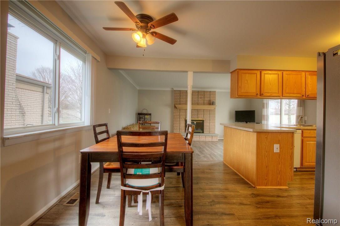 39823 Cheviot Road Canton, MI 48188 - Photo 9 of 34 9 Kitchen.jpg
