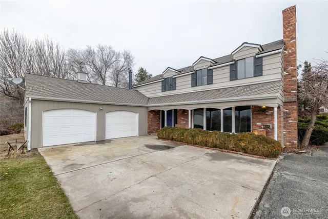 $899,900 | 2328 Easy Street, Wenatchee, WA 98801