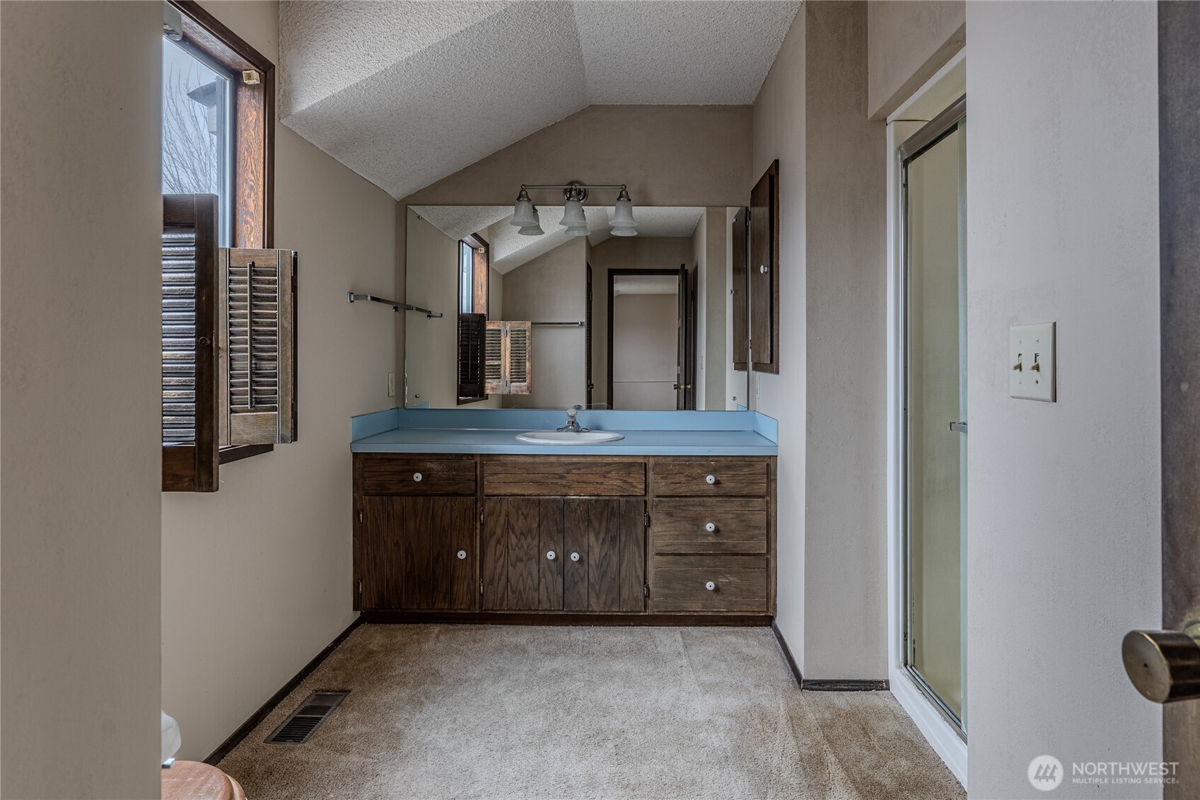 2328 Easy Street Wenatchee, WA 98801 - Photo 19 of 37