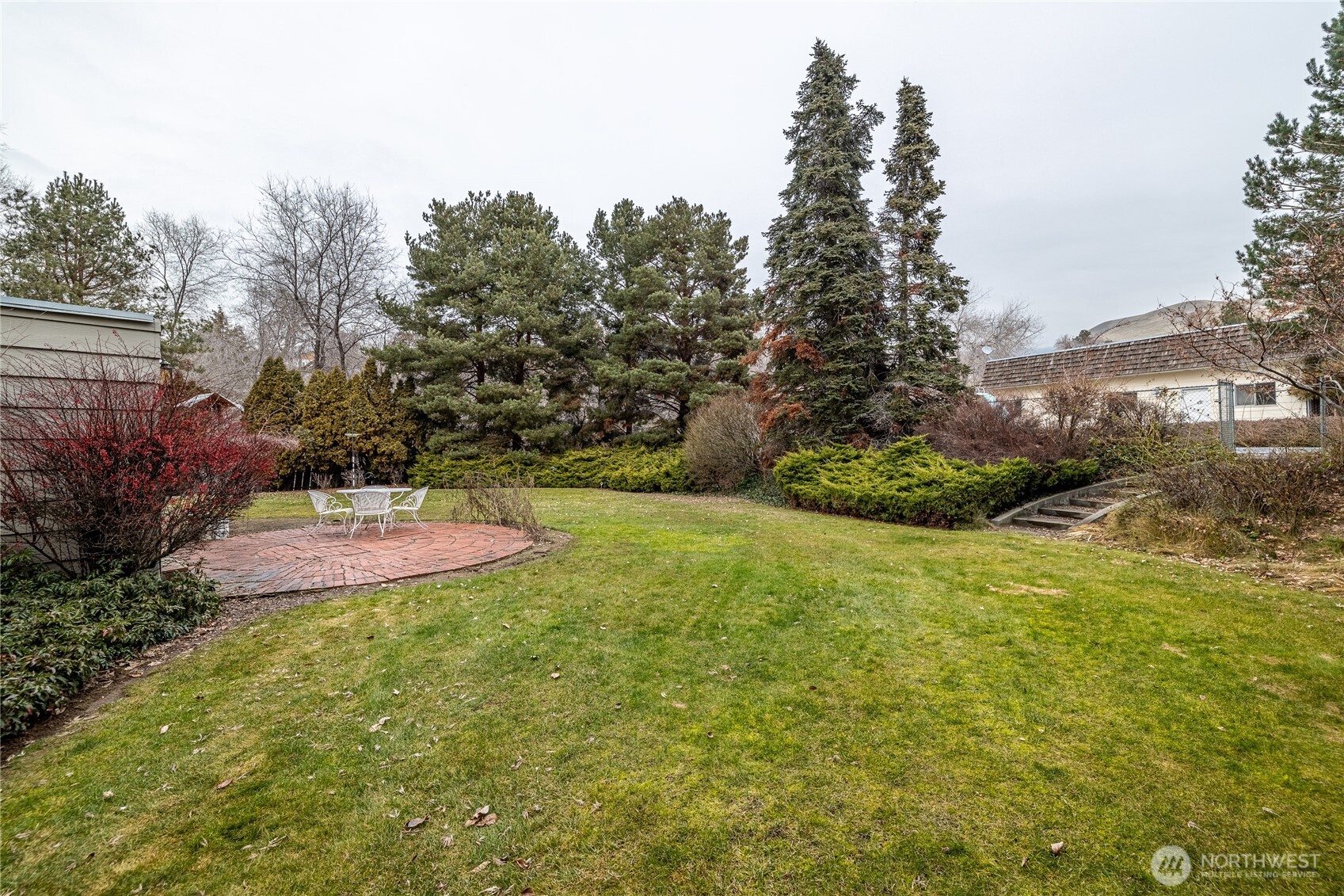 2328 Easy Street Wenatchee, WA 98801 - Photo 26 of 37