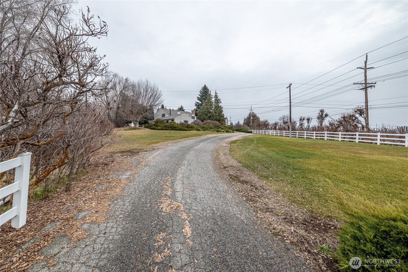 2328 Easy Street Wenatchee, WA 98801 - Photo 28 of 37