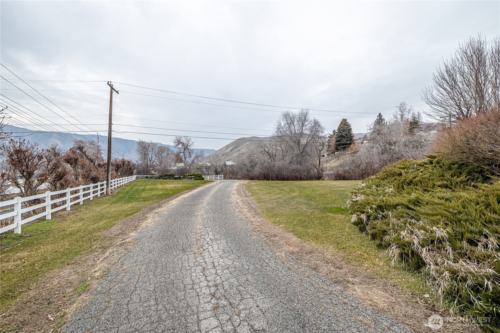 2328 Easy Street Wenatchee, WA 98801 - Photo 29 of 37