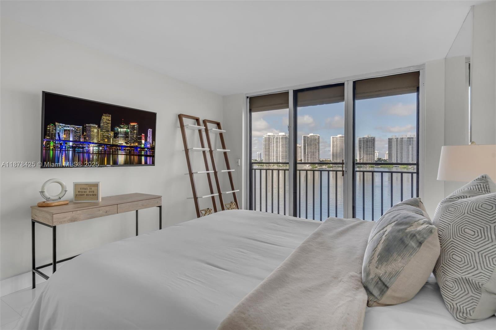 17720 North Bay Road, Unit 903 Sunny Isles Beach, FL 33160 - Photo 16 of 63