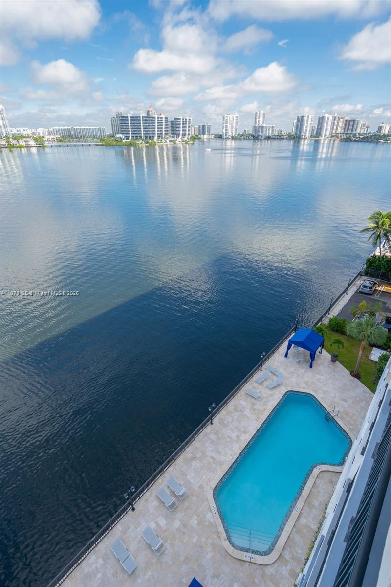 17720 North Bay Road, Unit 903 Sunny Isles Beach, FL 33160 - Photo 29 of 63