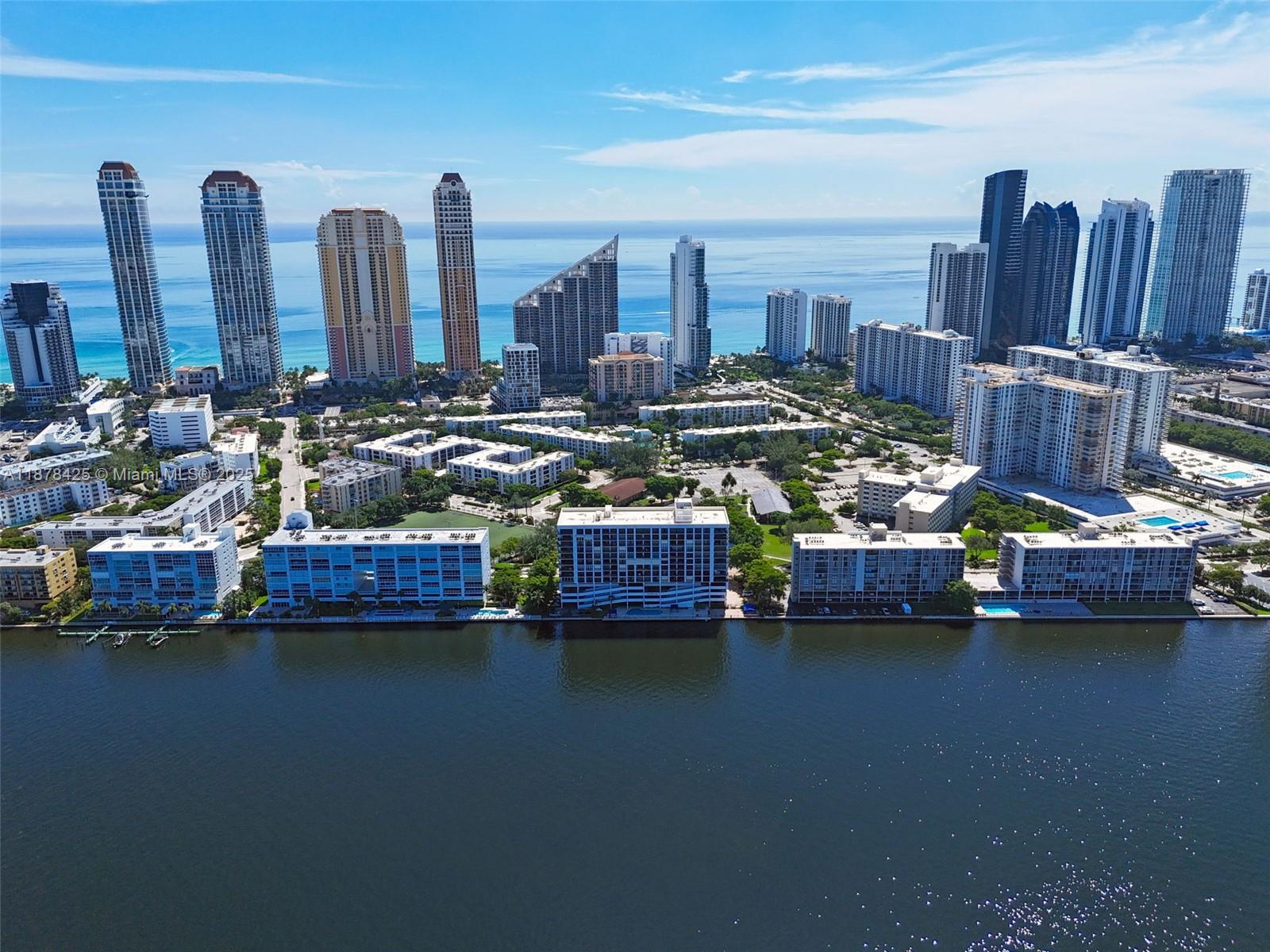 17720 North Bay Road, Unit 903 Sunny Isles Beach, FL 33160 - Photo 42 of 63