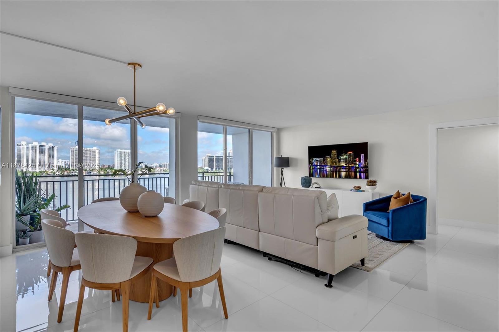 17720 North Bay Road, Unit 903 Sunny Isles Beach, FL 33160 - Photo 6 of 63