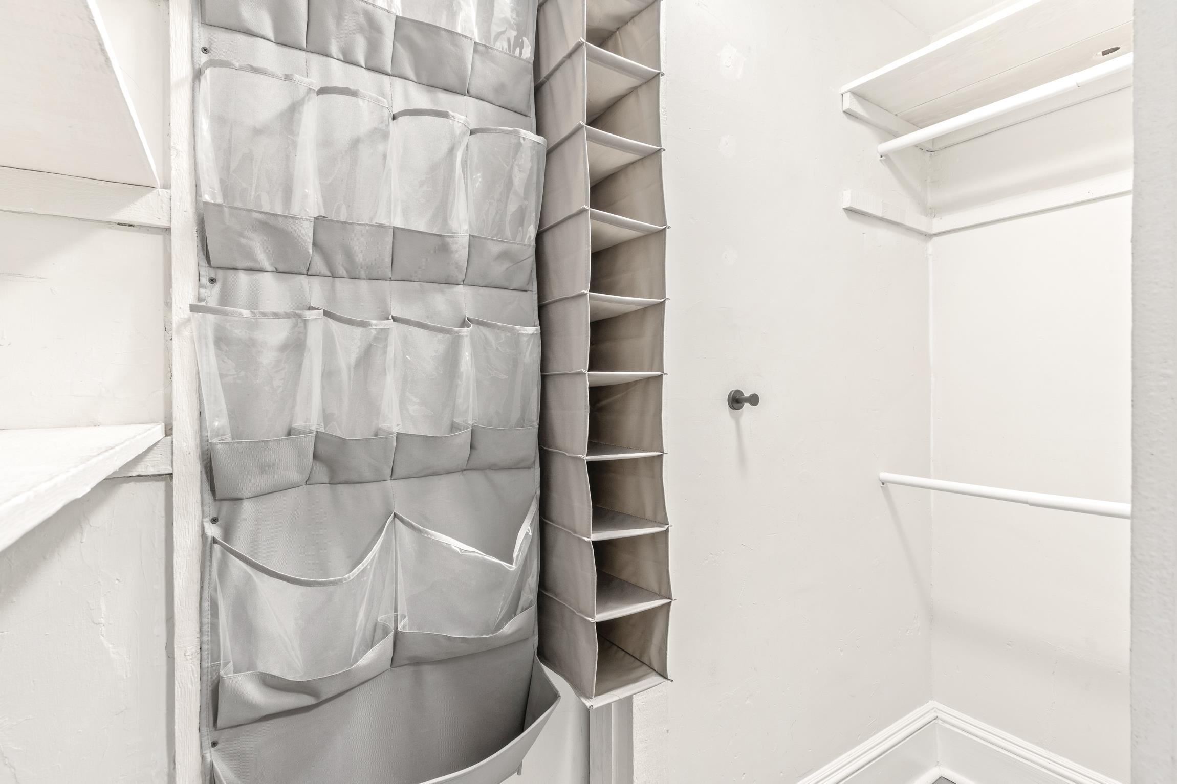 11 Hildreth Drive St. Augustine, FL 32084 - Photo 18 of 42 a bathroom with a bathtub and shower