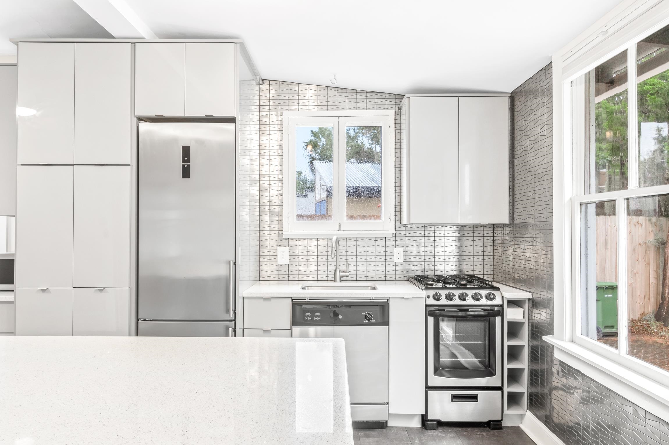 11 Hildreth Drive St. Augustine, FL 32084 - Photo 5 of 42 a kitchen with stainless steel appliances a refrigerator and a stove