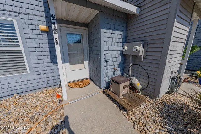 $288,900 | 212 West Kitty Hawk Road, Kitty Hawk, NC 27949