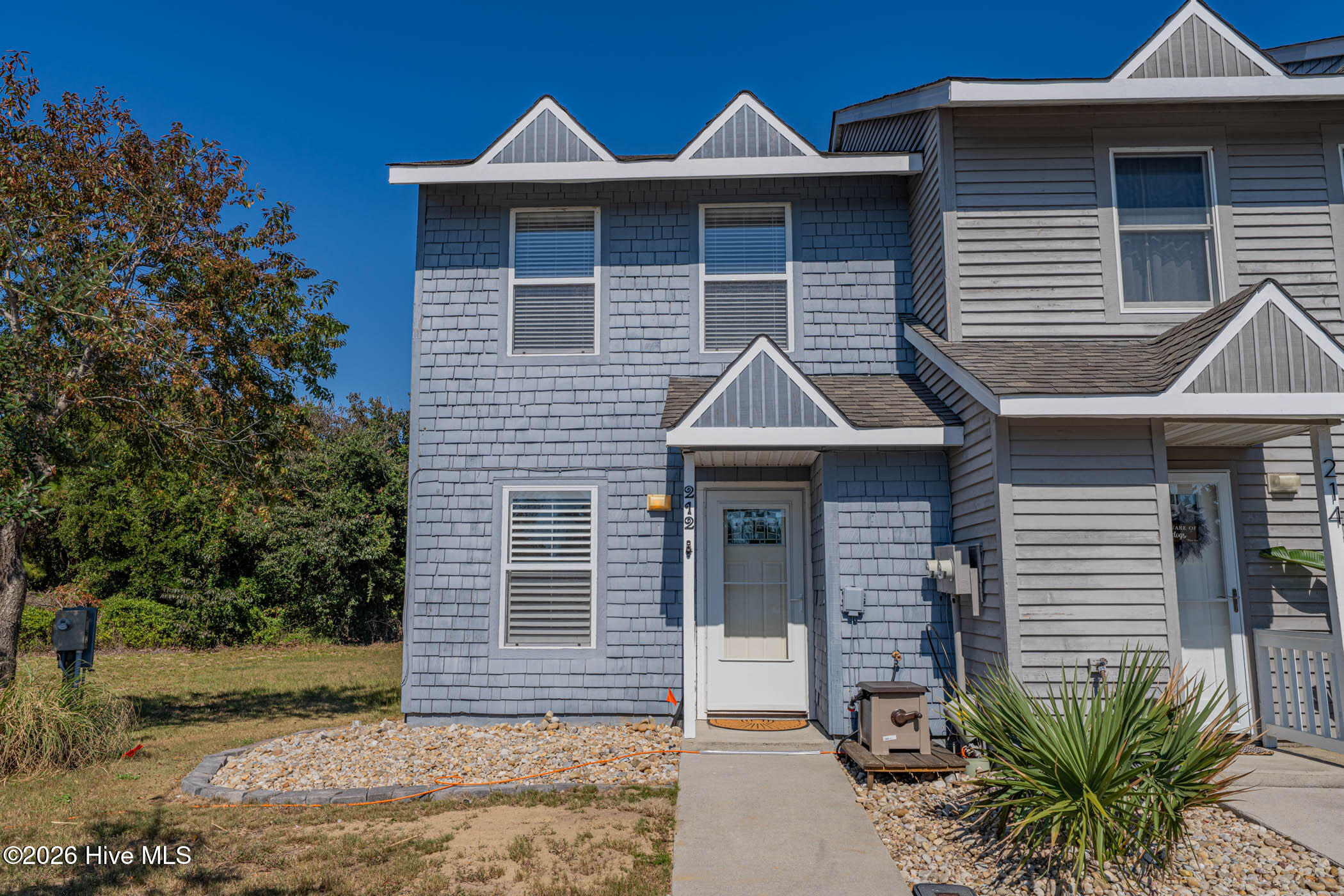 212 West Kitty Hawk Road Kitty Hawk, NC 27949 - Photo 3 of 18 212 W Kitty Hawk Rd Kitty Hawk05 (1)