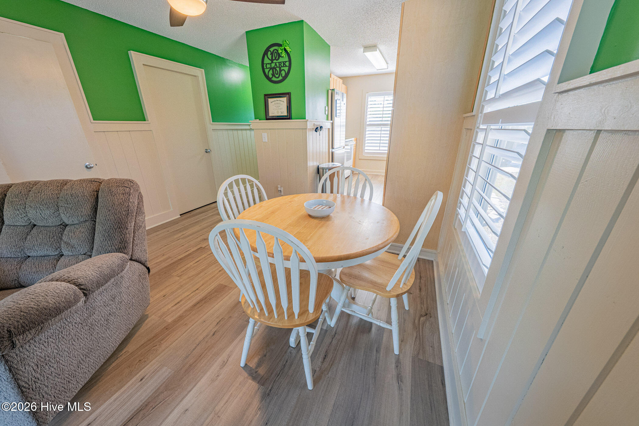 212 West Kitty Hawk Road Kitty Hawk, NC 27949 - Photo 5 of 18 212 W Kitty Hawk Rd Kitty Hawk13 (1)