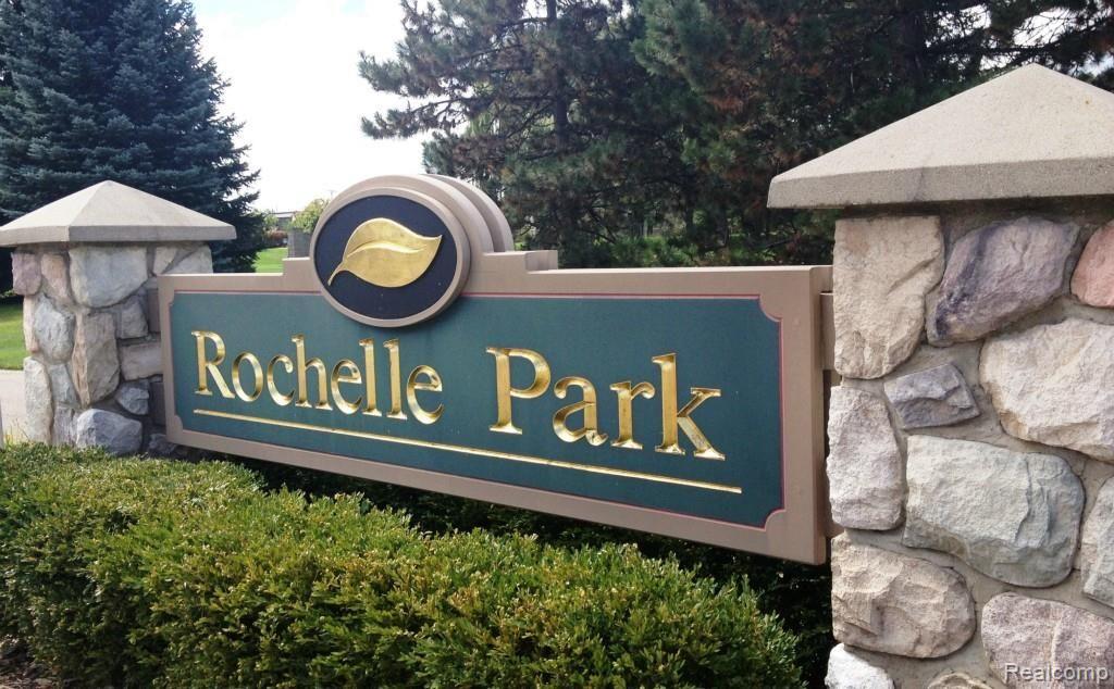 2135 Rochelle Park Drive, Unit 74 Rochester, MI 48309 - Photo 3 of 17 photo.jpg