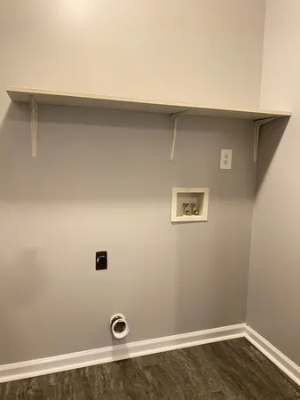a view of a livingroom with an empty space