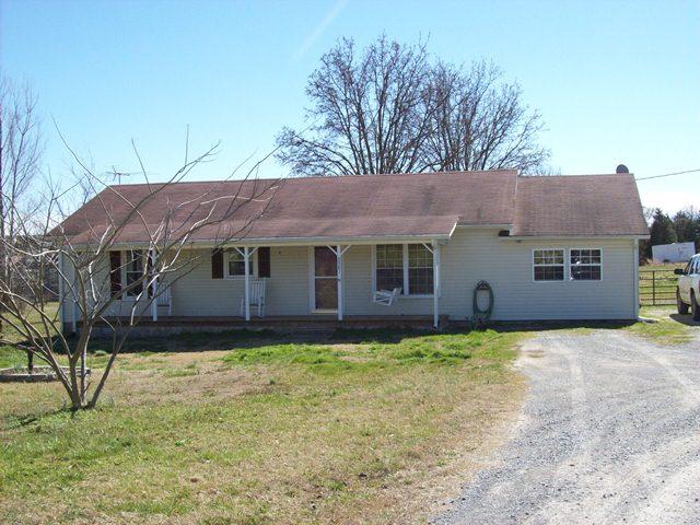 3381 Sims Road Shelbyville, TN 37160 - Photo 1 of 19 Gallery Image 1
