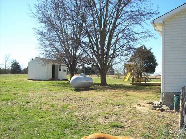 3381 Sims Road Shelbyville, TN 37160 - Photo 3 of 19 Gallery Image 3