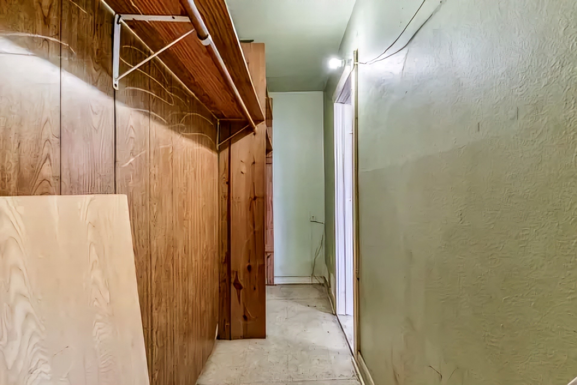 212 Danna Lane Houston, TX 77009 - Photo 20 of 32