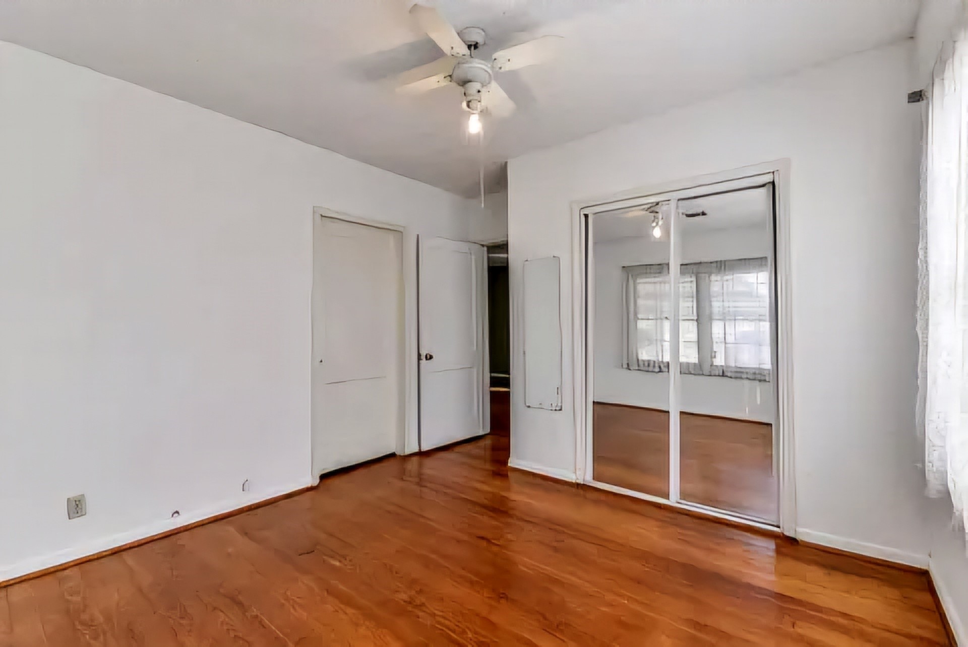 212 Danna Lane Houston, TX 77009 - Photo 22 of 32