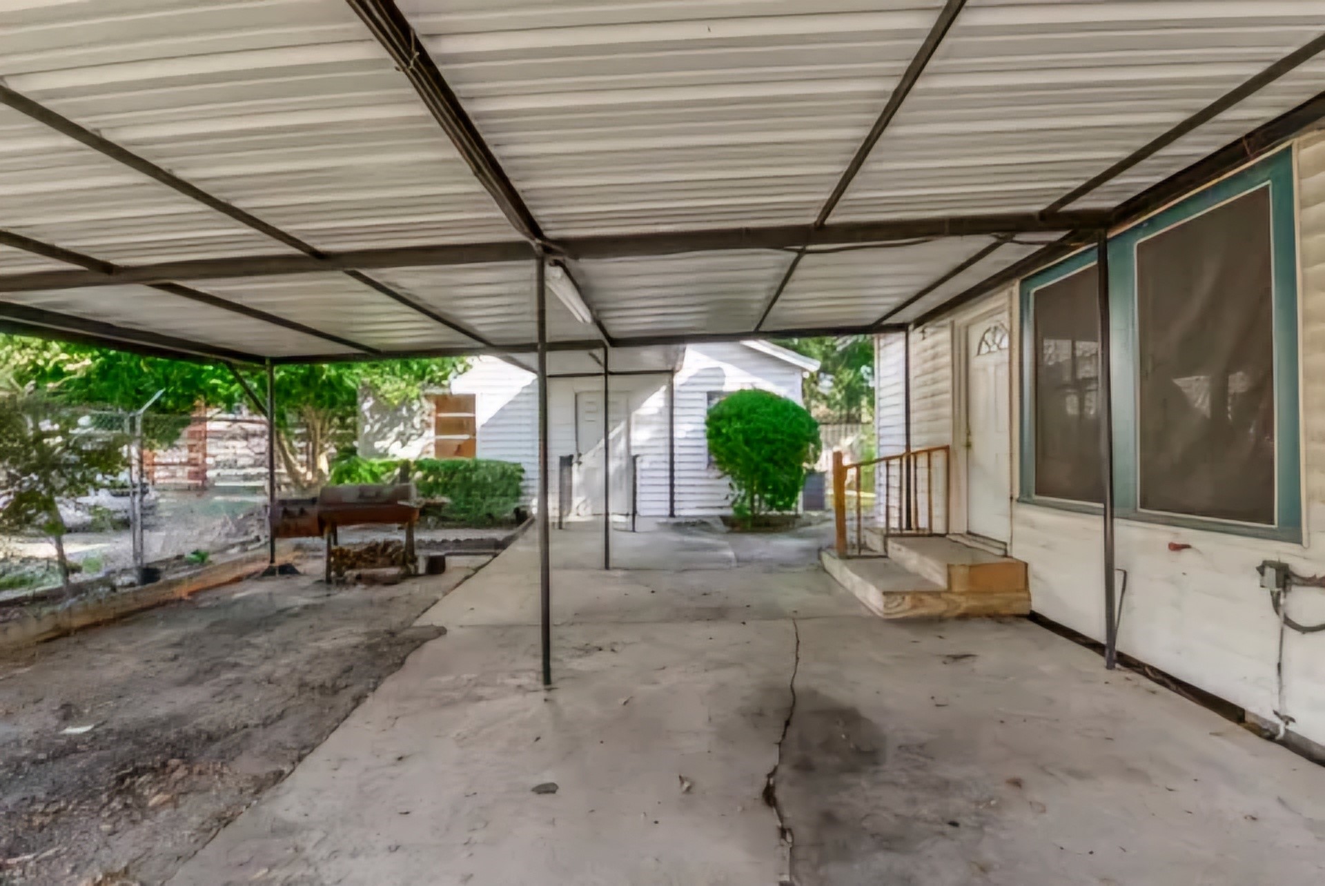 212 Danna Lane Houston, TX 77009 - Photo 31 of 32