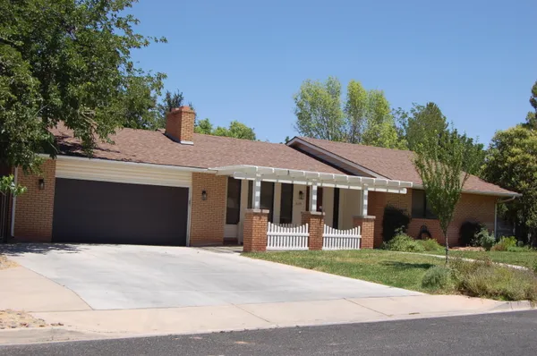 $630,000 | 518 Los Alamitos Drive, St. George, UT 84790