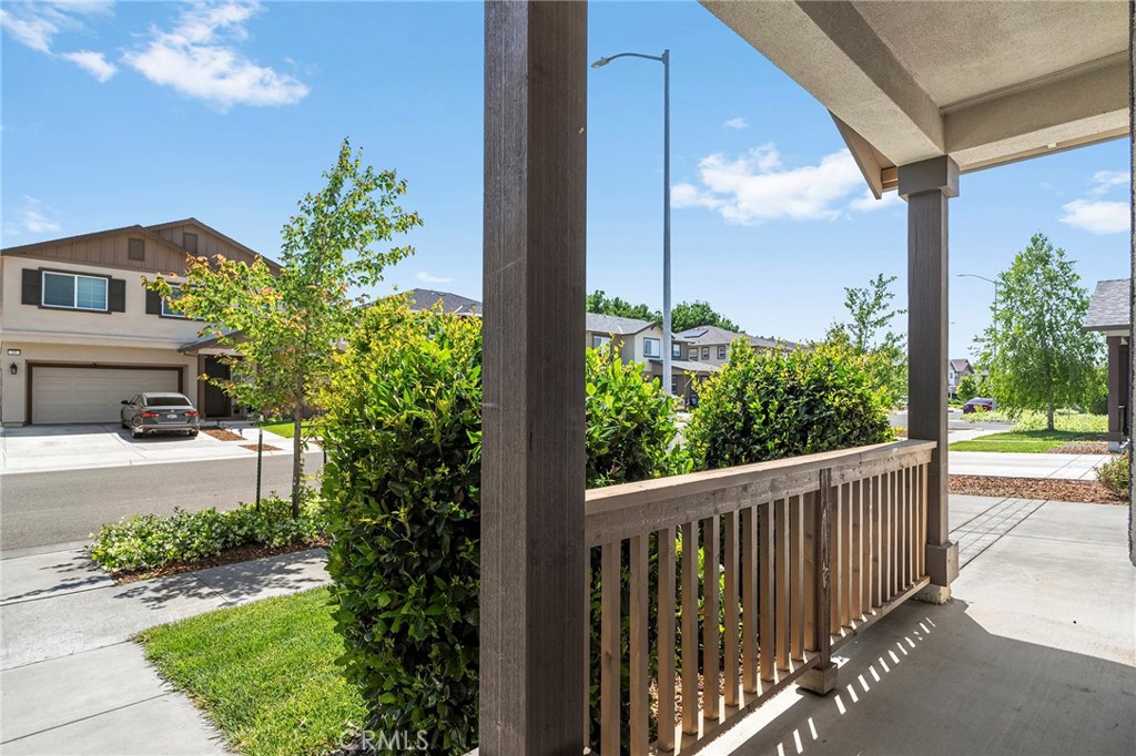 56 Bentwater Loop Chico, CA 95973 - Photo 2 of 40 Front Porch