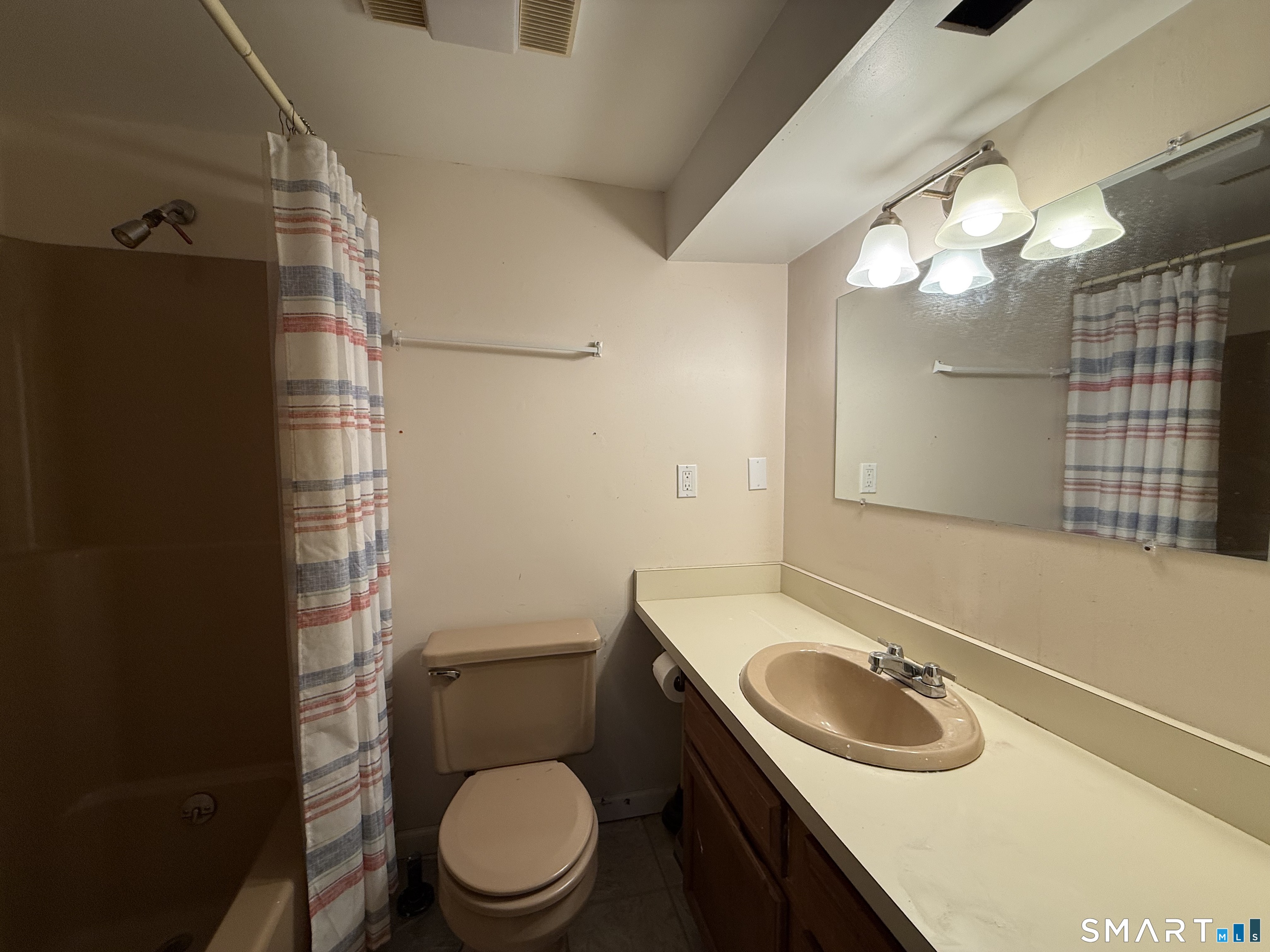 32 Upper Pattagansett Road, Unit 25 East Lyme, CT 06333 - Photo 15 of 15