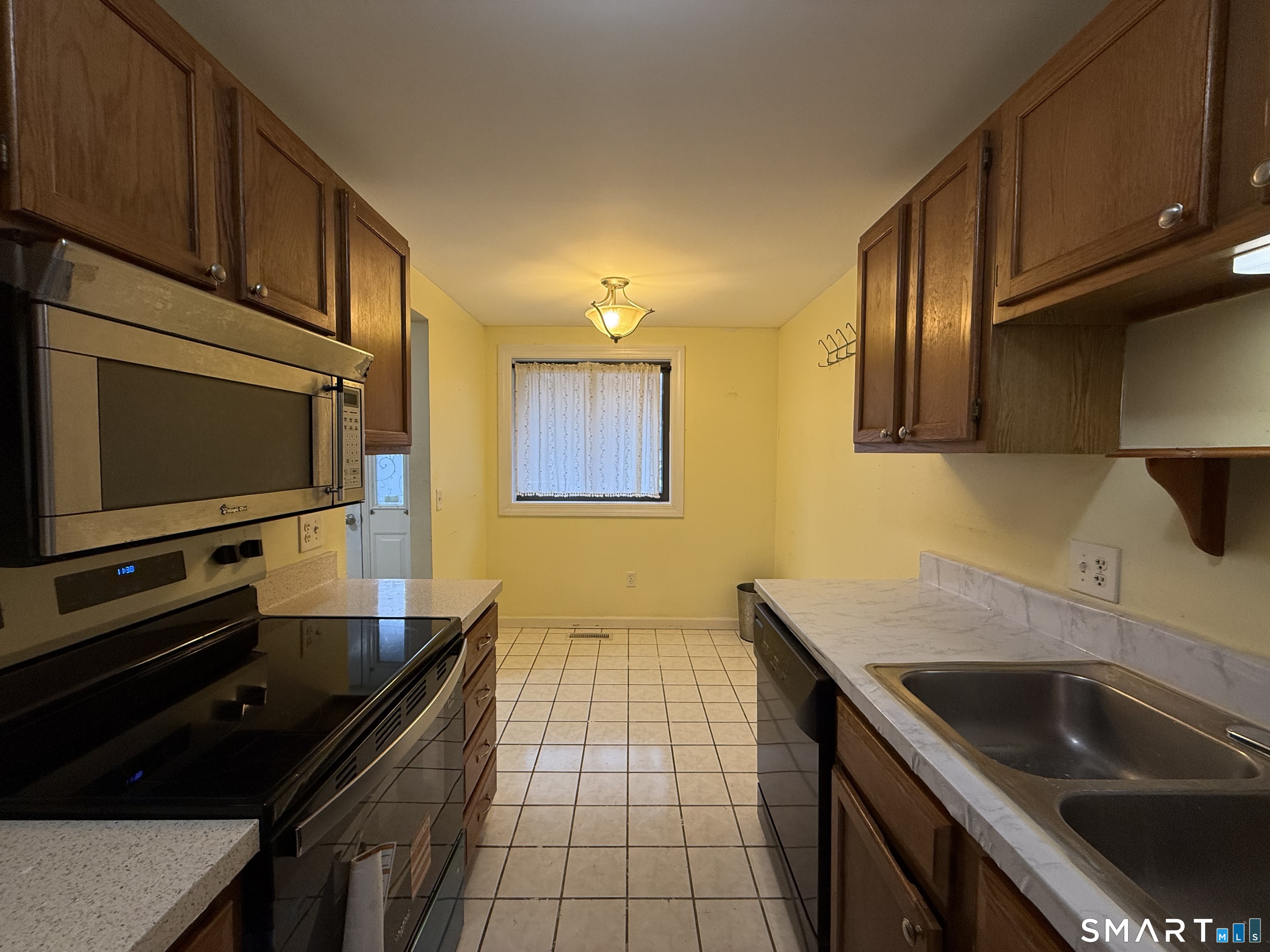 32 Upper Pattagansett Road, Unit 25 East Lyme, CT 06333 - Photo 4 of 15