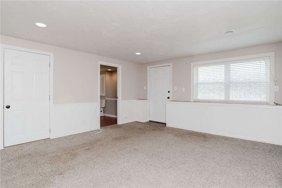 167 Mendon Road Cumberland, RI 02864 - Photo 13 of 45 Unit 1 Living area