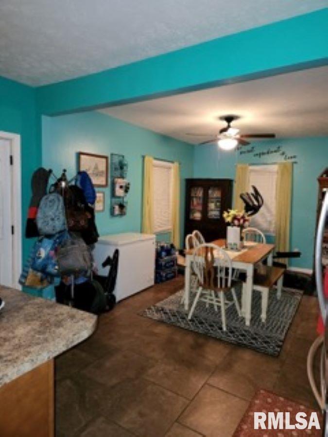 2037 North 19th Street Springfield, IL 62702 - Photo 8 of 14