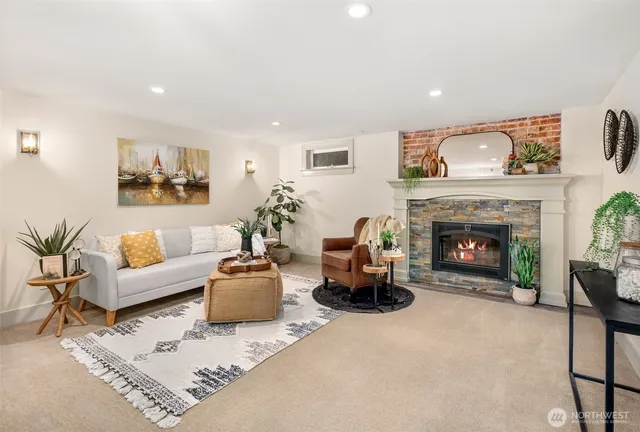 $1,895,000 | 3621 Shore Avenue, Everett, WA 98203