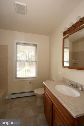 119 Club Road, Unit 119 Pasadena, MD 21122 - Photo 4 of 25 Bath