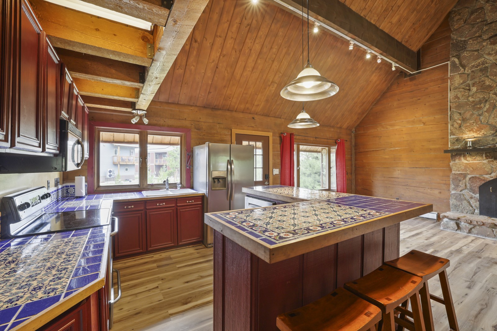 82 Stellar Jay Road Frisco, CO 80443 - Photo 6 of 46 Gallery Image 6