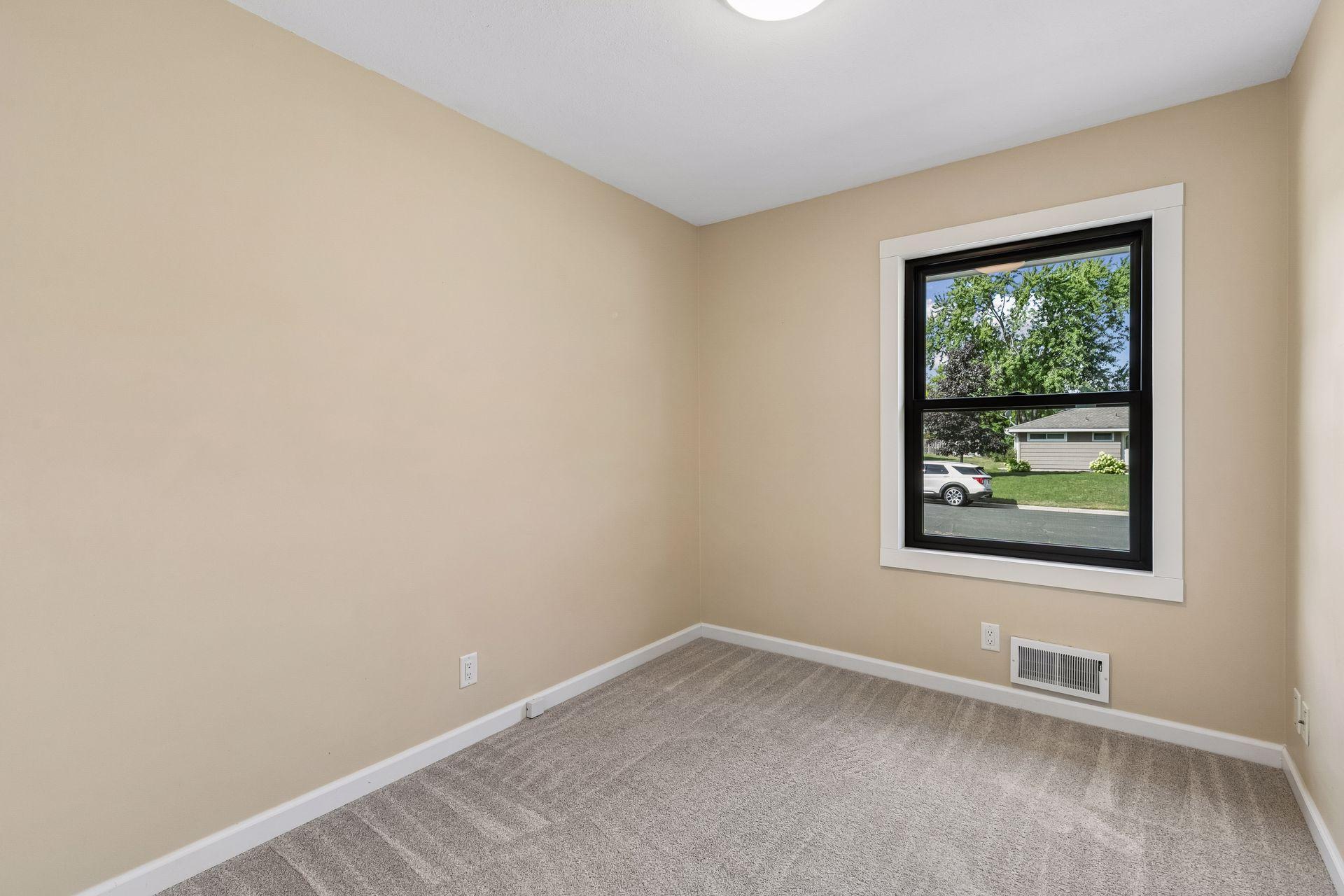 8209 Goodrich Road Bloomington, MN 55437 - Photo 27 of 38 Gallery Image 27