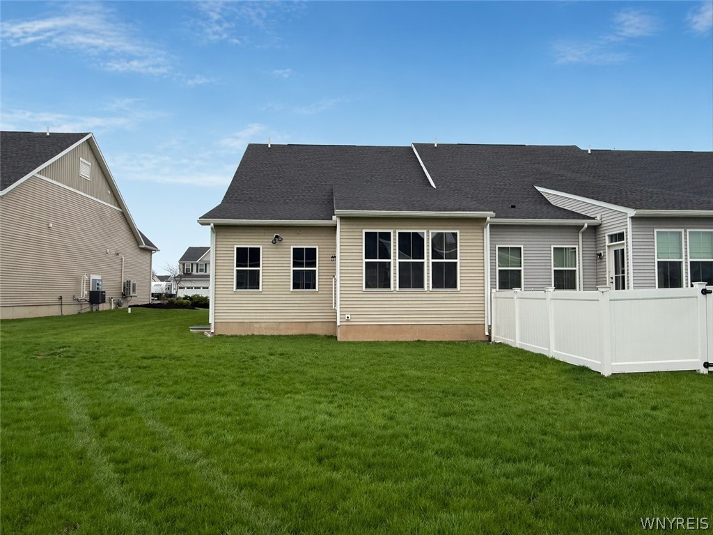 191 Stonebridge Road Grand Island, NY 14072 - Photo 2 of 33