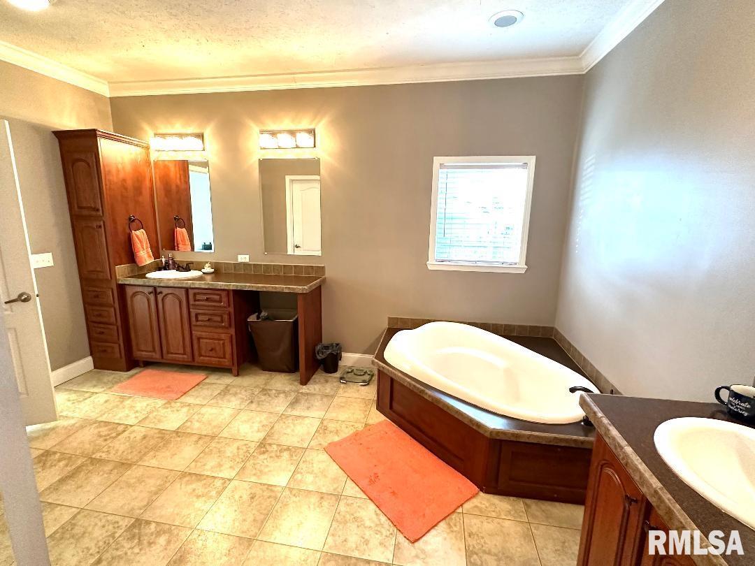 1005 Green Street Road Centralia, IL 62801 - Photo 16 of 29