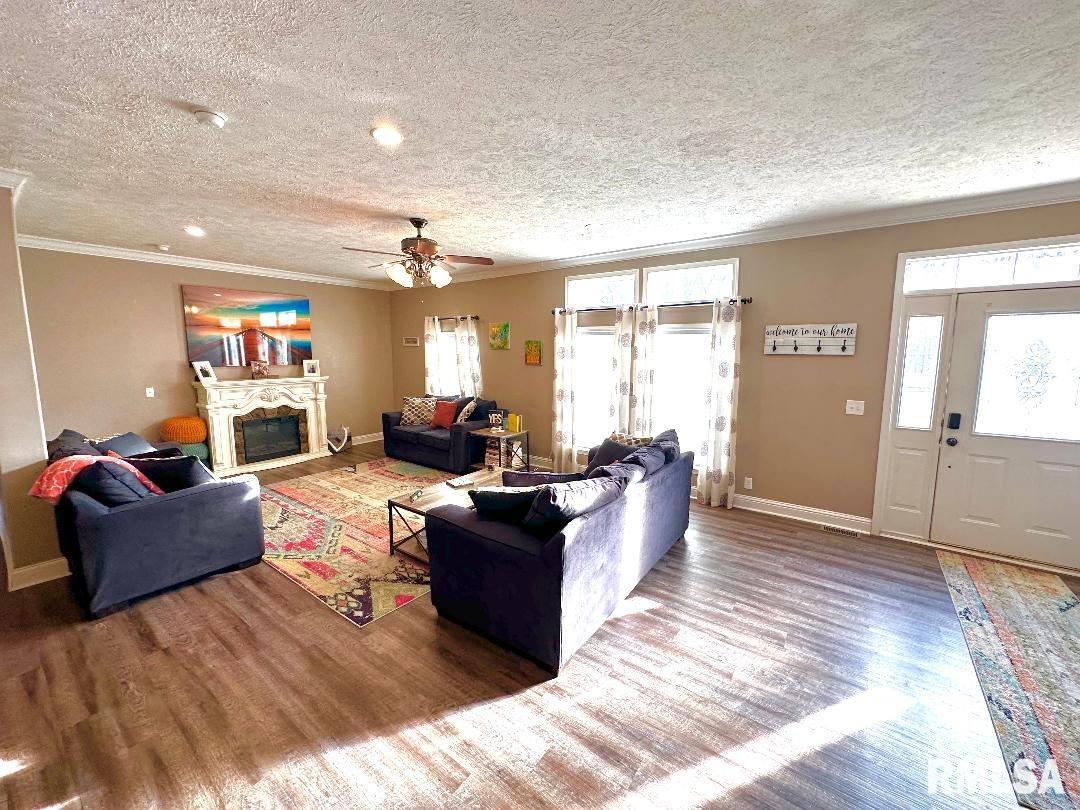 1005 Green Street Road Centralia, IL 62801 - Photo 6 of 29